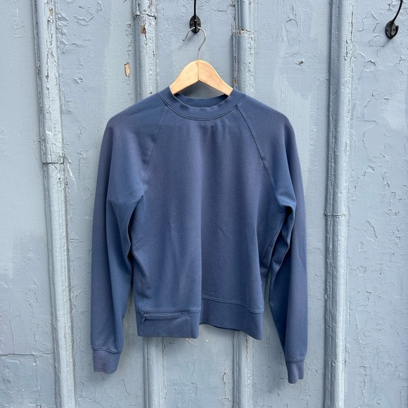 Kit & Ace Made to Move Sweatshirt, Small - Picture 6 of 13